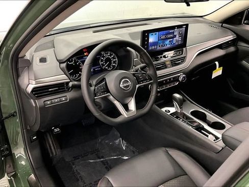 New 2026 Nissan Altima 2.5 SR FWD image 7
