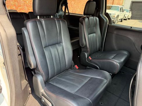 Used 2018 Dodge Grand Caravan GT FWD image 8