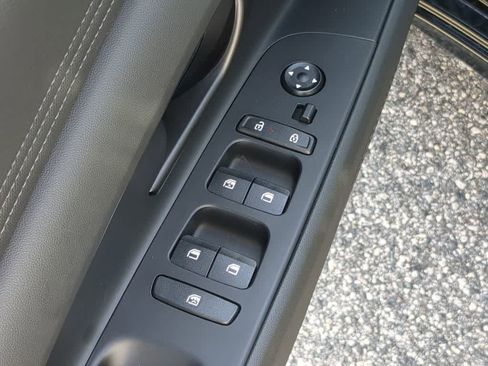 New 2026 Hyundai Elantra Sport FWD image 18