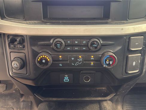 Certified 2023 Ford F350 XL RWD image 24