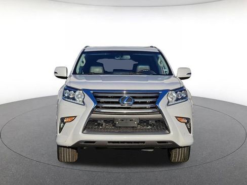 Used 2018 Lexus GX 460 Premium w/ Premium Package AWD/4WD image 2