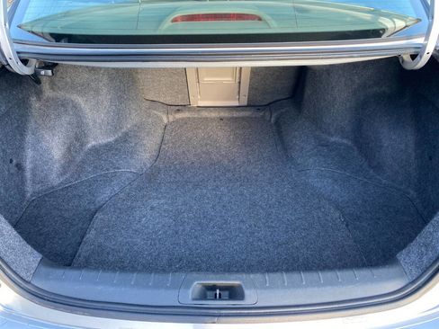 Used 2011 Honda Accord EX-L image 25