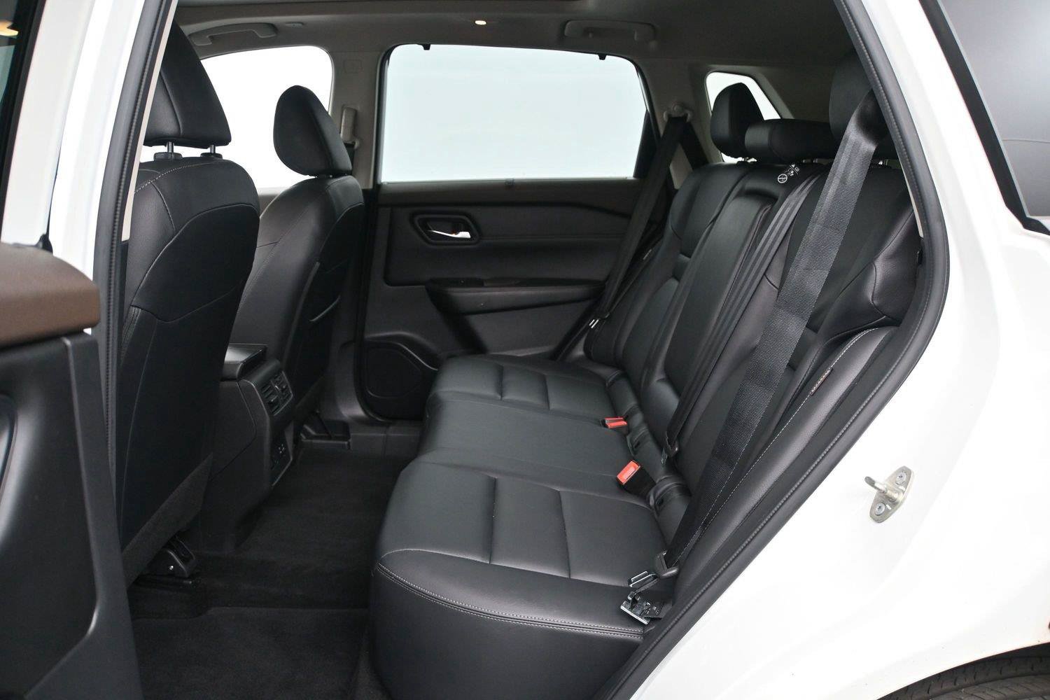 Used 2023 Nissan Rogue SL w/ SL Premium Package AWD/4WD image 8