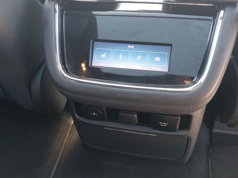 Used 2024 Lincoln Navigator Premiere AWD/4WD image 16