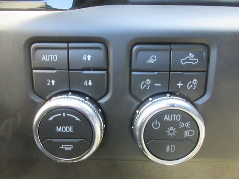 New 2026 GMC Sierra 1500 AT4 w/ AT4 Premium Package AWD/4WD image 20