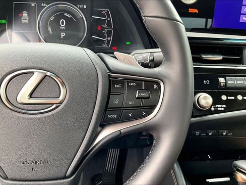 Certified 2024 Lexus ES 300h w/ Premium Package image 23