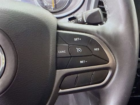 Used 2022 Jeep Cherokee Latitude Lux image 22