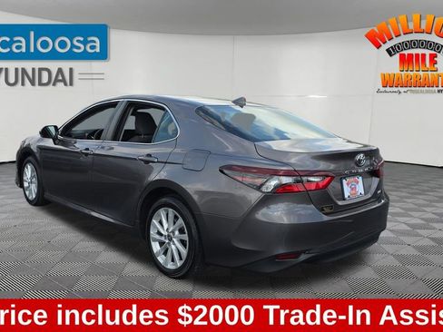 Used 2024 Toyota Camry LE image 5