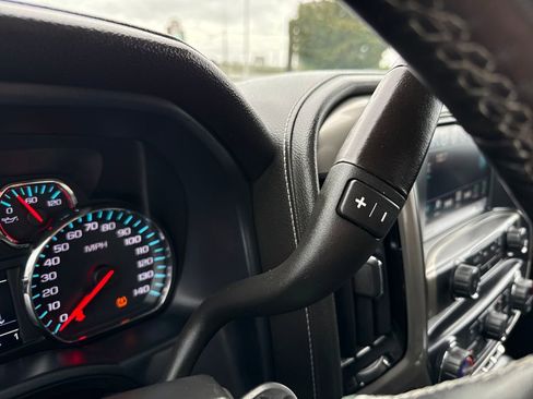 Used 2019 Chevrolet Silverado 2500 High Country w/ Duramax Plus Package AWD/4WD image 16