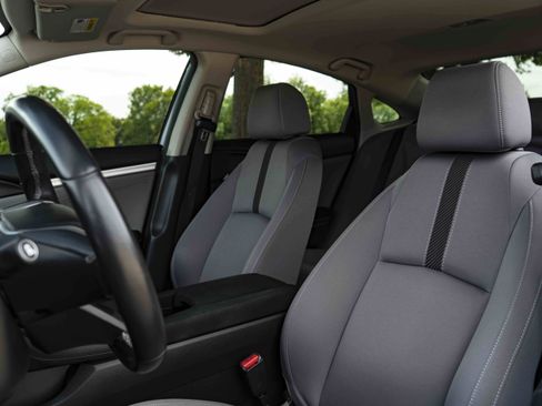 Used 2018 Honda Civic EX-T image 17