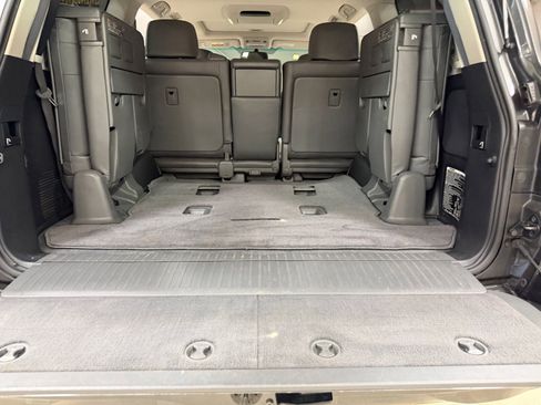 Used 2009 Toyota Land Cruiser image 27