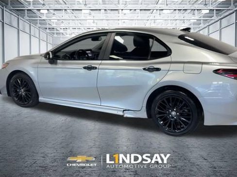 Used 2021 Toyota Camry SE w/ Convenience Package FWD image 7