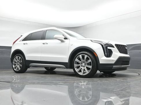 Used 2019 Cadillac XT4 Premium Luxury AWD/4WD image 10