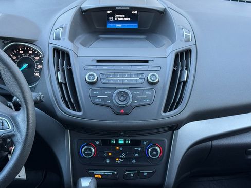 Used 2017 Ford Escape SE image 22