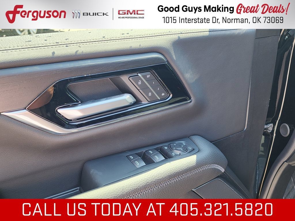New 2026 GMC Yukon Denali w/ Denali Reserve Package AWD/4WD image 13