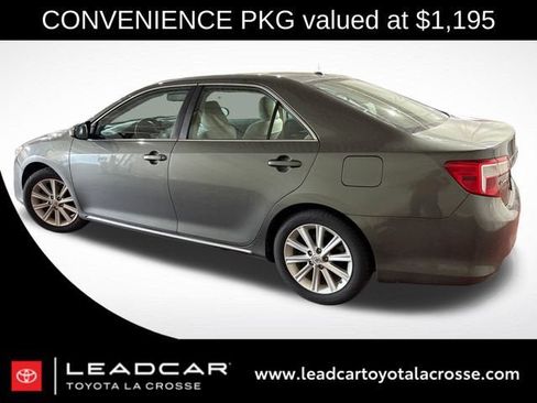 Used 2013 Toyota Camry XLE w/ Convenience Pkg FWD image 2