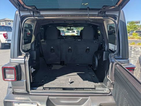 Used 2022 Jeep Wrangler Unlimited Sport AWD/4WD image 14