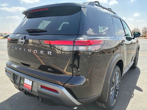 New 2026 Nissan Pathfinder SL w/ SL Premium Package FWD image 6