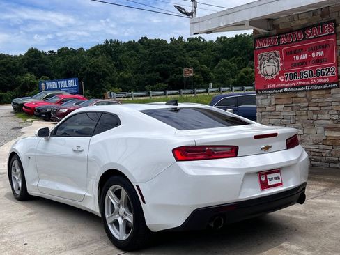 Used 2016 Chevrolet Camaro LT RWD image 4