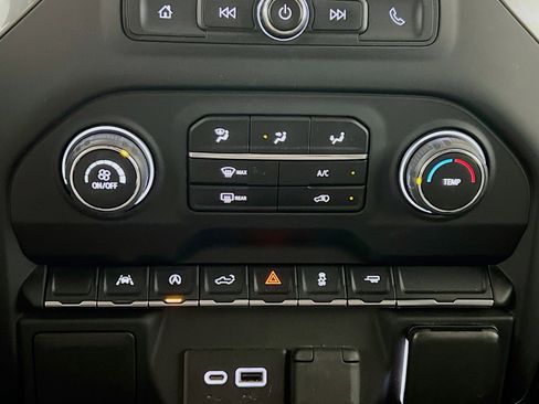 Used 2023 Chevrolet Silverado 1500 Custom RWD image 11