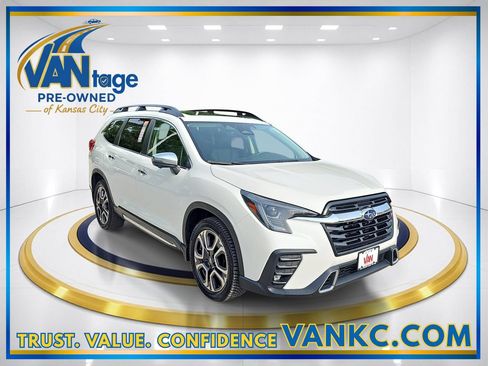 Certified 2023 Subaru Ascent Touring AWD/4WD image 3