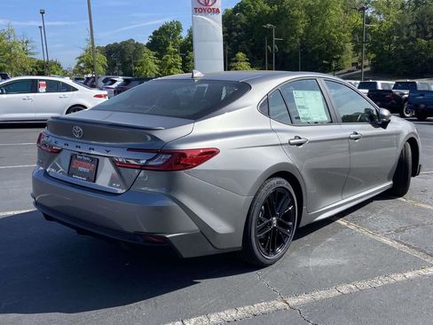 New 2026 Toyota Camry SE image 3