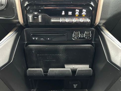 Used 2019 RAM 1500 Laramie w/ Sport Appearance Package AWD/4WD image 22