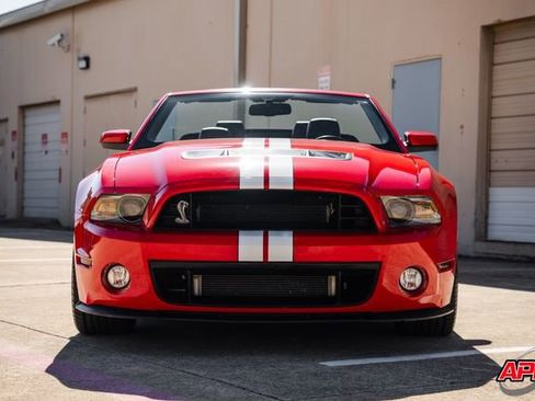 Used 2011 Ford Mustang Shelby GT500 w/ SVT Performance Pkg image 16