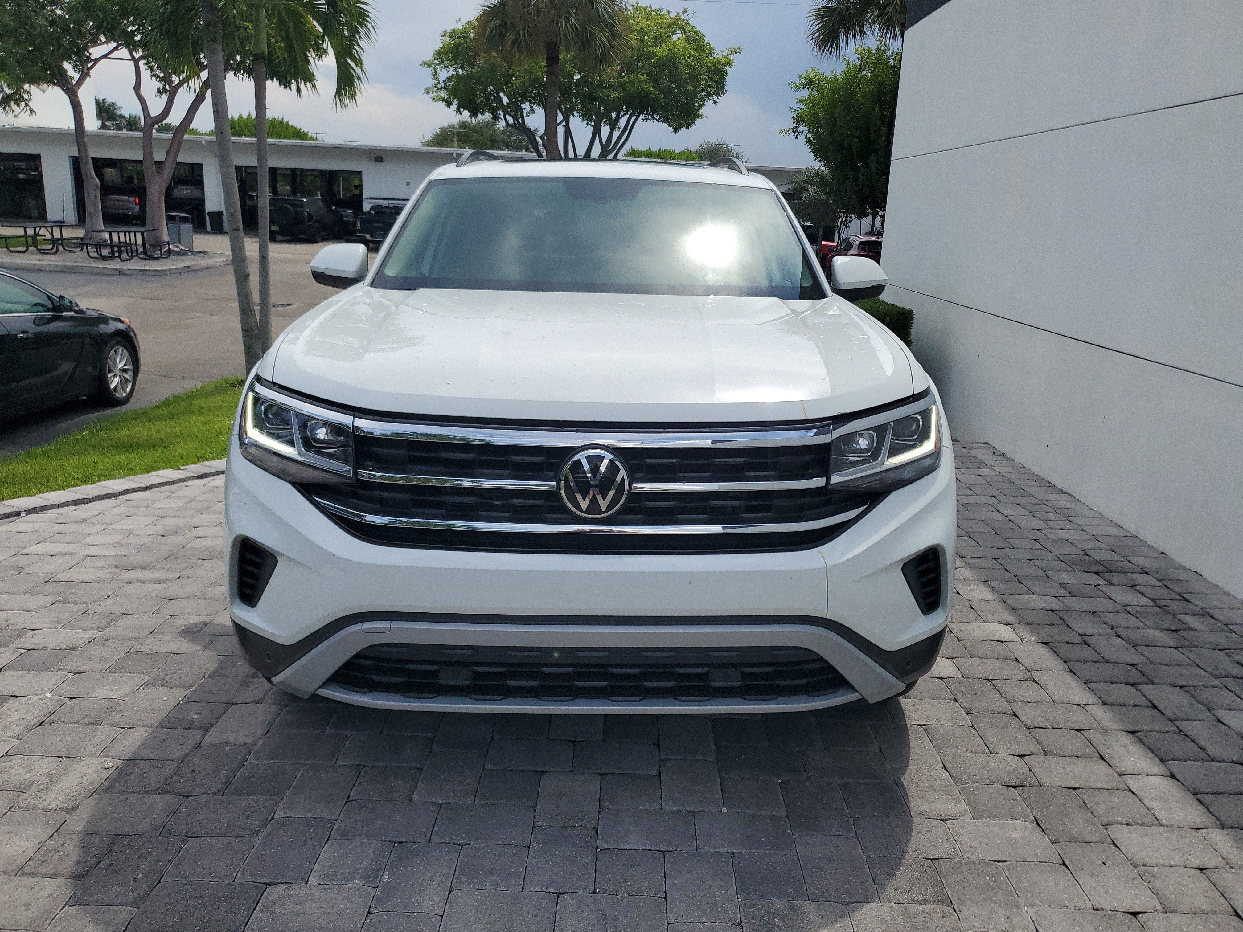 Used 2022 Volkswagen Atlas SE FWD image 2