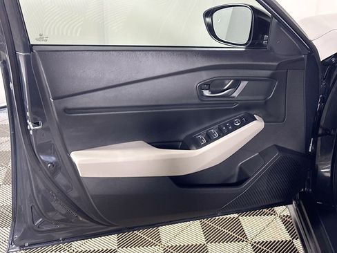 Used 2025 Honda Accord SE image 10