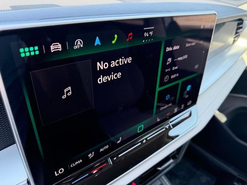Certified 2025 Volkswagen Tiguan SE AWD/4WD image 19