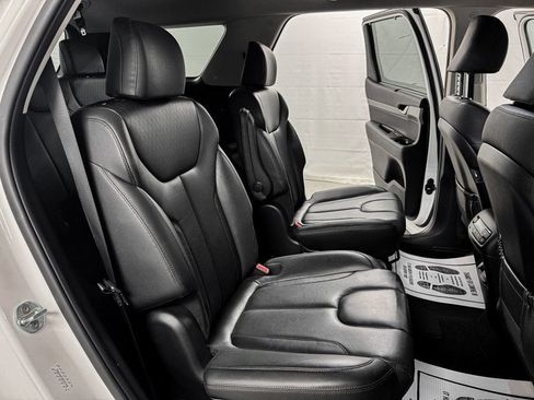 Used 2022 Hyundai Palisade SEL w/ Premium Package FWD image 10