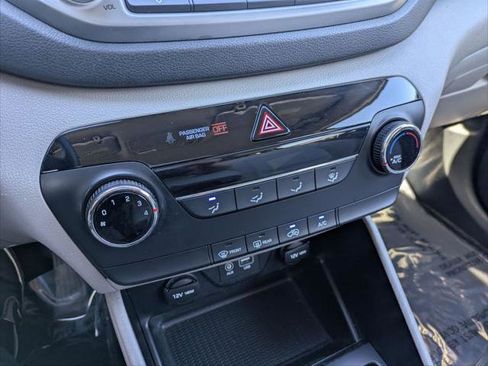 Used 2016 Hyundai Tucson SE w/ Option Group 02 image 19