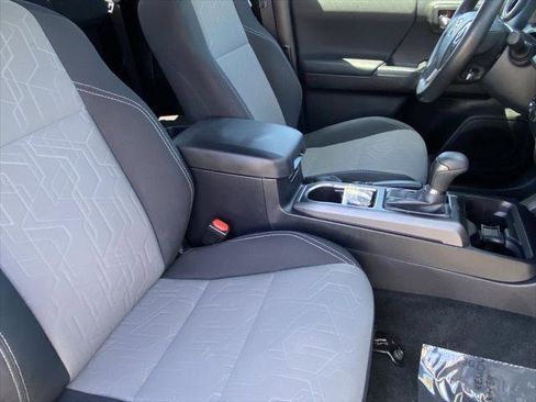 Certified 2023 Toyota Tacoma TRD Sport w/ Technology Package AWD/4WD image 15