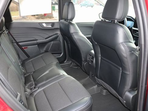 Used 2024 Ford Escape SE image 14