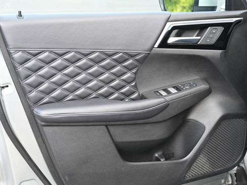 Used 2023 Mitsubishi Outlander SEL image 22