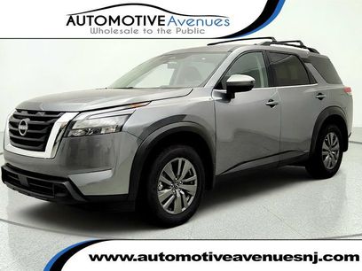 Used 2025 Nissan Pathfinder SV