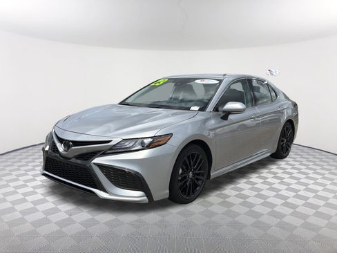 Certified 2023 Toyota Camry XSE FWD image 3