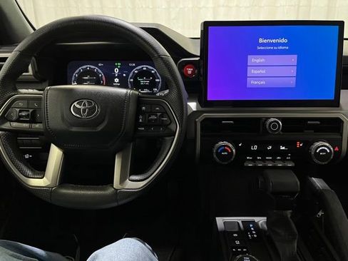 Certified 2024 Toyota Tacoma TRD Off-Road AWD/4WD image 19