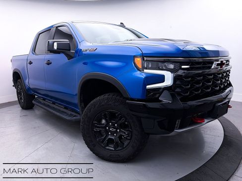 Used 2023 Chevrolet Silverado 1500 ZR2 w/ Technology Package image 1