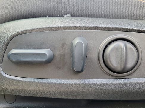 Used 2022 Chevrolet Equinox LT image 19