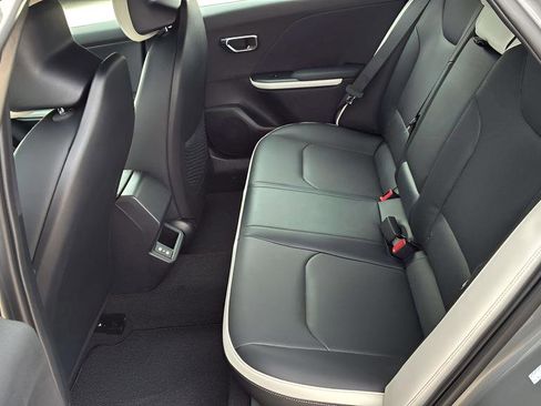 New 2025 Kia K4 GT-Line Turbo w/ GT-Line Premium Package FWD image 27