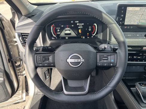 Certified 2026 Nissan Rogue Platinum w/ Platinum Premium Package image 14