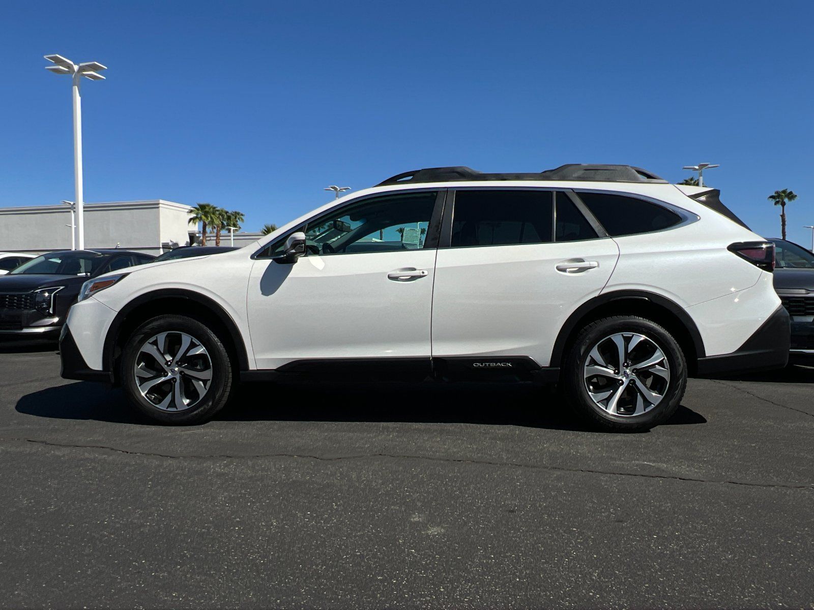 Used 2020 Subaru Outback Limited AWD/4WD image 6