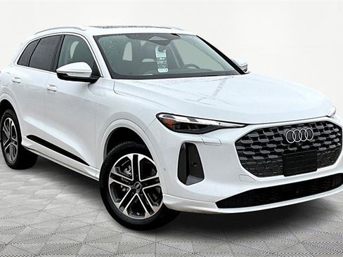 New 2025 Audi Q5 Premium image 2