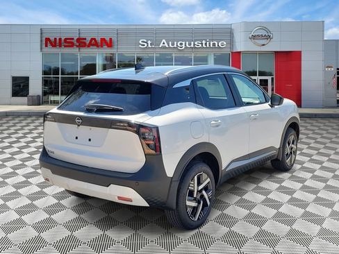 New 2026 Nissan Kicks SV FWD image 2