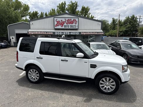 Used 2016 Land Rover LR4 AWD/4WD image 1