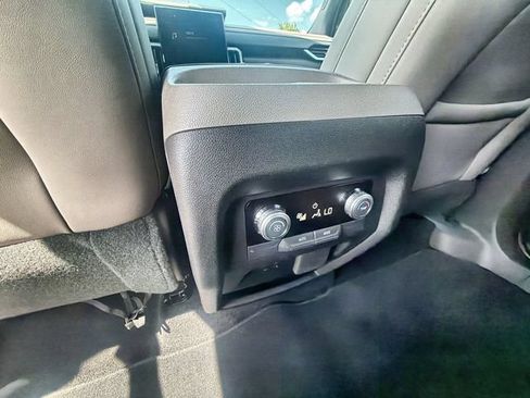 Certified 2026 GMC Acadia Elevation w/ Elevation Premium Package FWD image 20