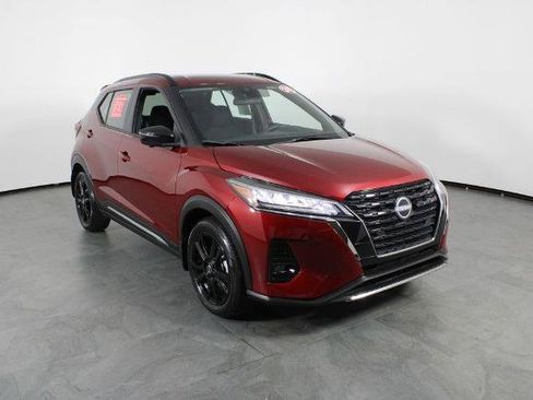 Certified 2024 Nissan Kicks SR FWD image 4