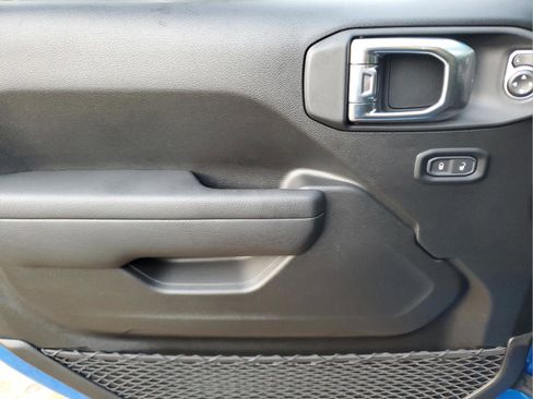 New 2026 Jeep Wrangler Sport S image 30